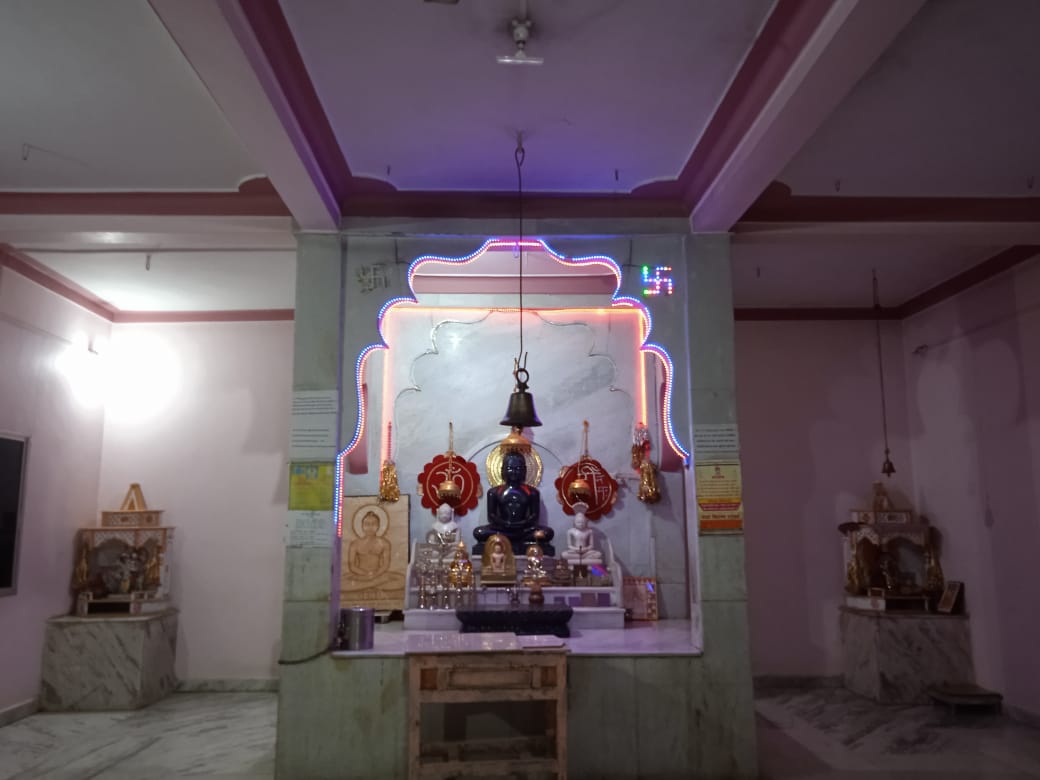 Shri 1008 Neminath Digamber Jain Mandir, Birul Bazar, District - Betul (M.P.) thumbnail 2
