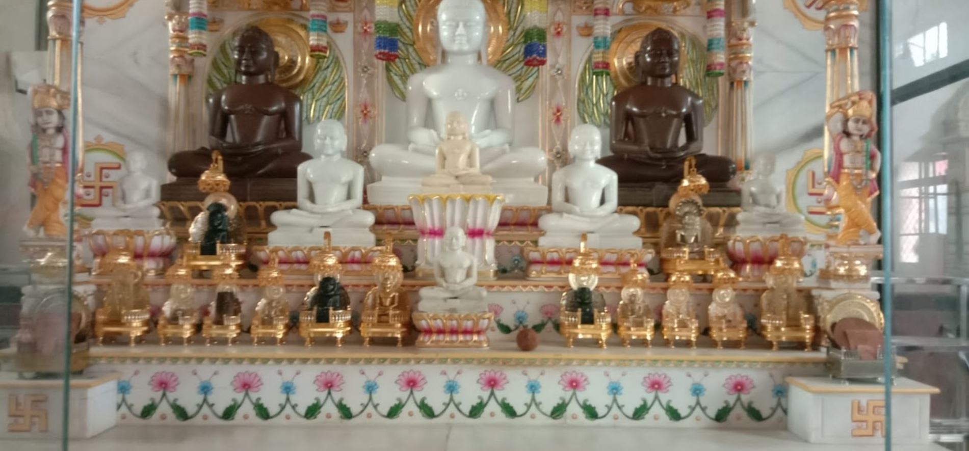 Shri 1008 Atishayakari Mahaveer Digamber Jain Mandir, Kadwaya, District - Ashoknagar (M.P.) image 1