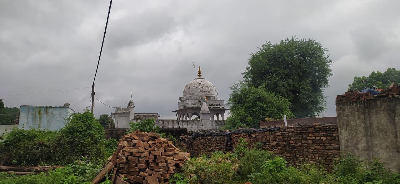 Shri Parshvnath Digamber Jain Mandir, Ramnagar, Chanderi, District - Ashoknagar (M.P.) thumbnail 3