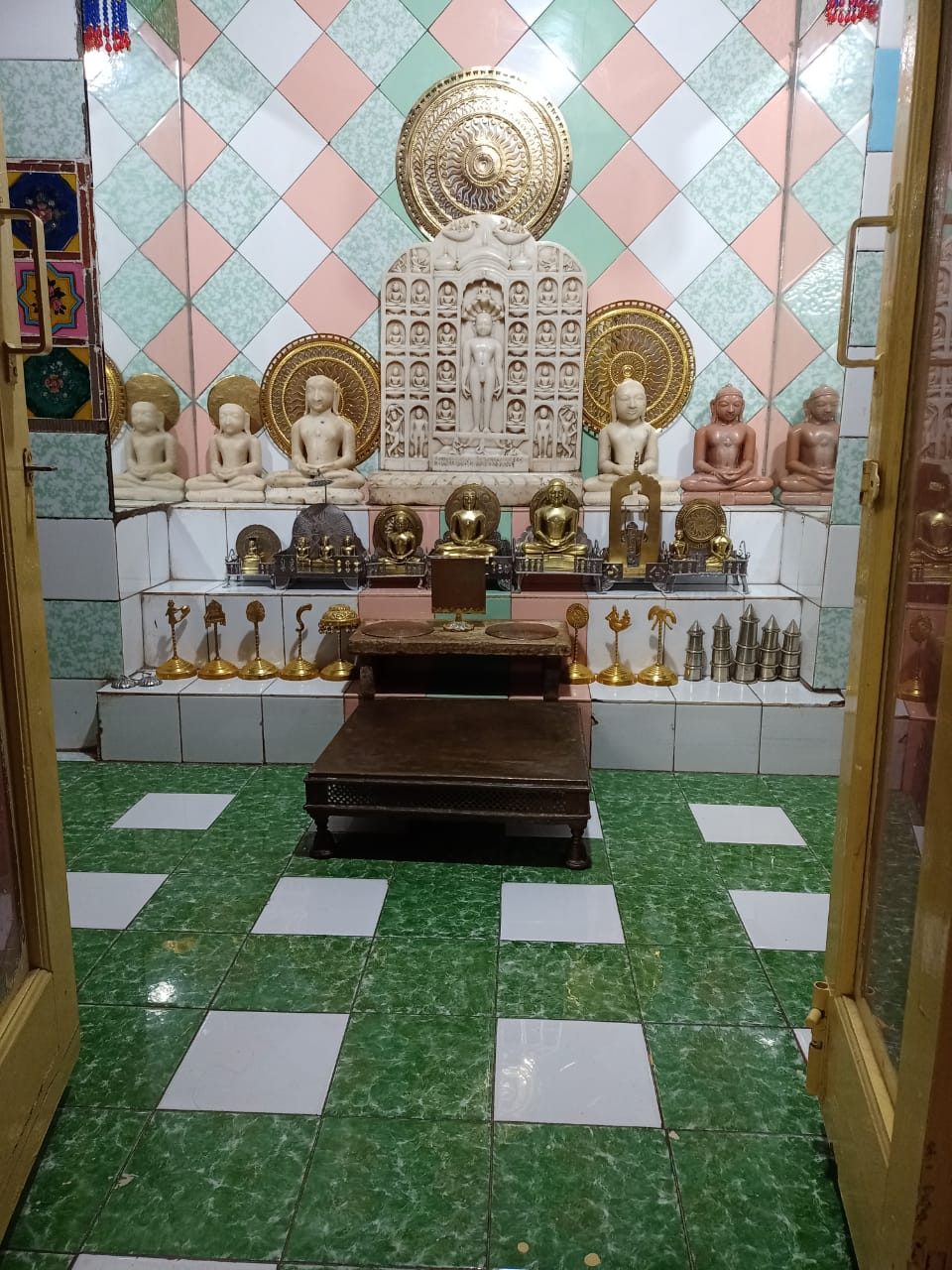 Shri Digamber Jain Chandraprabhu Bichla Mandir, Rawla Gali, Susner, District - Agar Malwa (M.P.) image 3