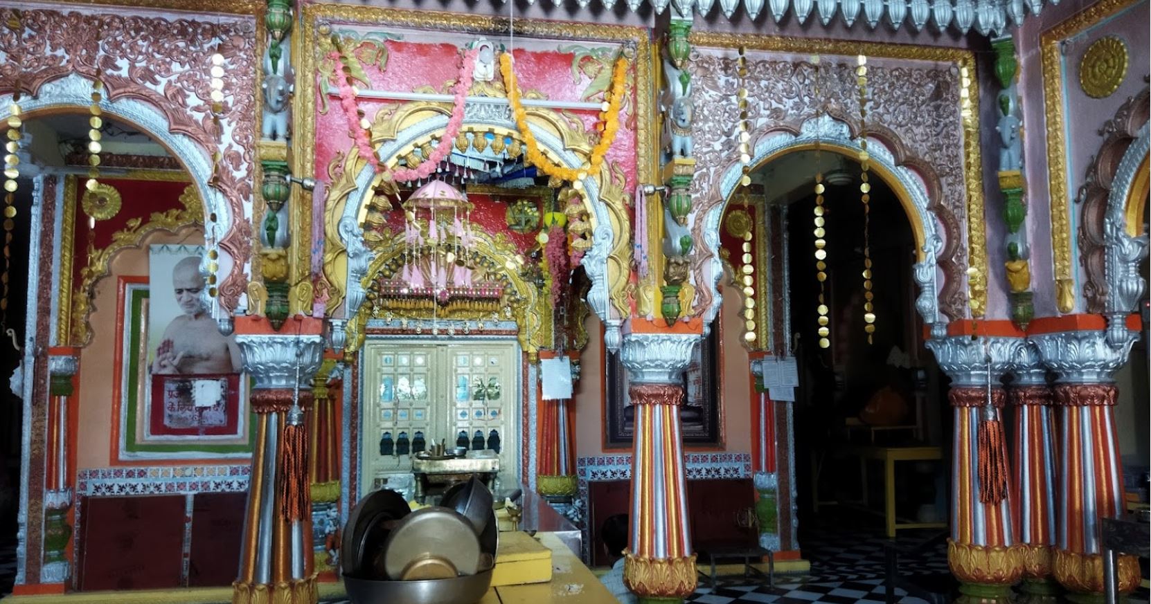 Shri 1008 Adinath Digamber Jain Naya Mandir Ji, Katra Bazar, Tikamgarh (M.P.) image 9