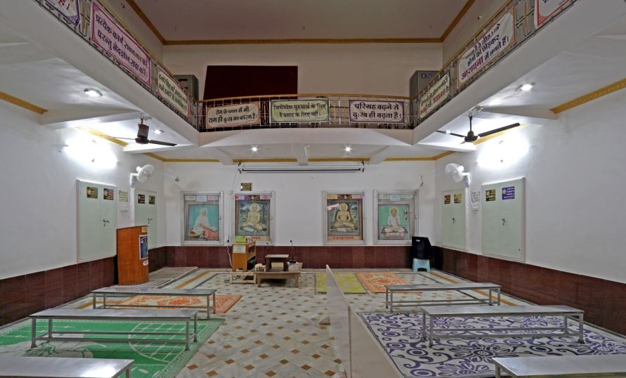 Shri 1008 Digamber Jain Simandhar Jin Chaitalaya Gyan Mandir, Katra Bazar, Tikamgarh (M.P.) image 6