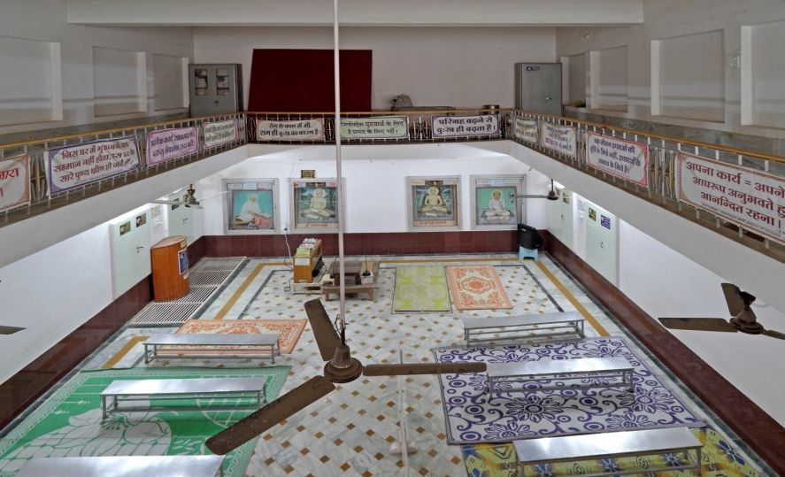 Shri 1008 Digamber Jain Simandhar Jin Chaitalaya Gyan Mandir, Katra Bazar, Tikamgarh (M.P.) image 7