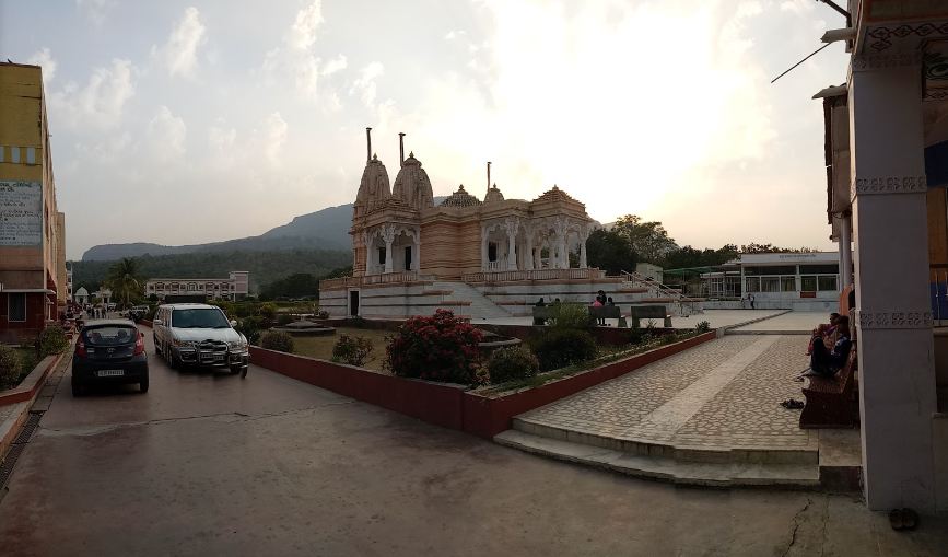 Shri Jain Shwetamber Mandir, Pavagarh, District-Panchmahal (Gujarat) image 2