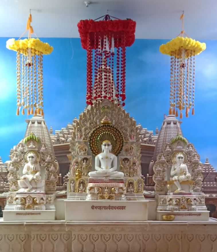 Shri Namiun Parshvnath Jain Shwetamber Manidhari Tirth, Kuklah, District - Seoni (M.P.) image 3