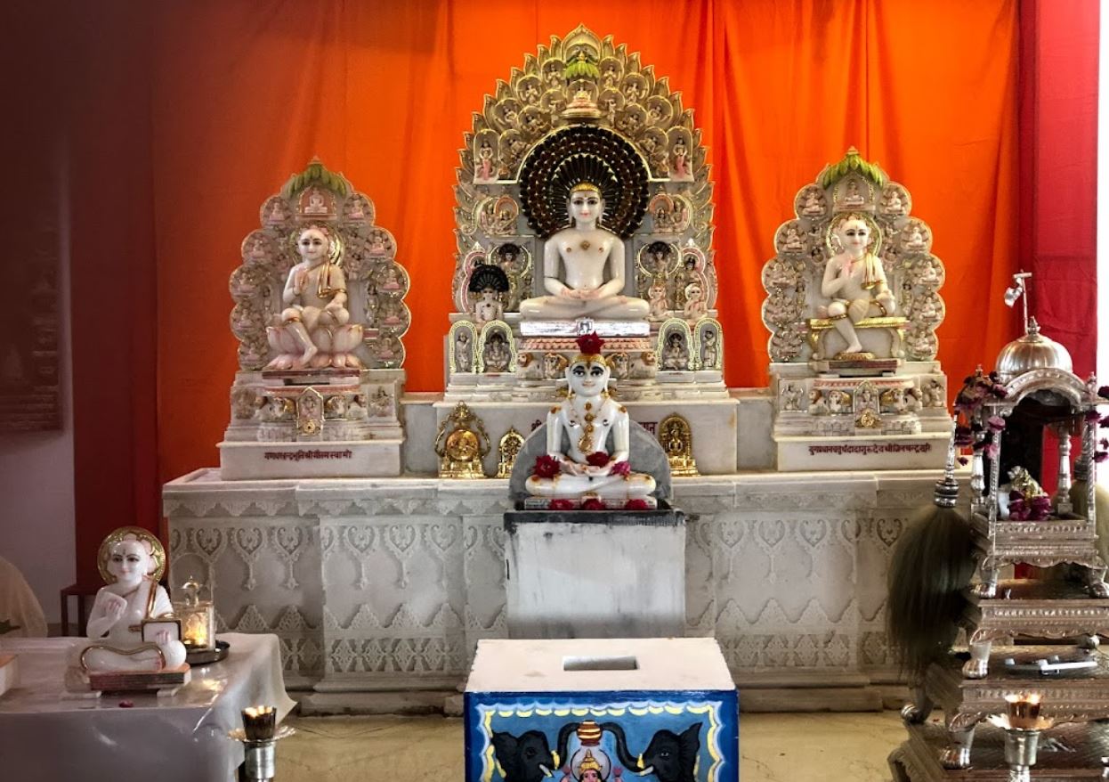 Shri Namiun Parshvnath Jain Shwetamber Manidhari Tirth, Kuklah, District - Seoni (M.P.) image 4