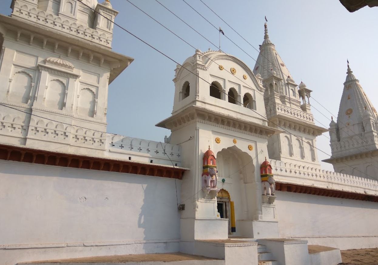 Shri Parshvnath Digamber Jain Mandir, Pidaruwa, District - Sagar (Madhya Pradesh) image 2