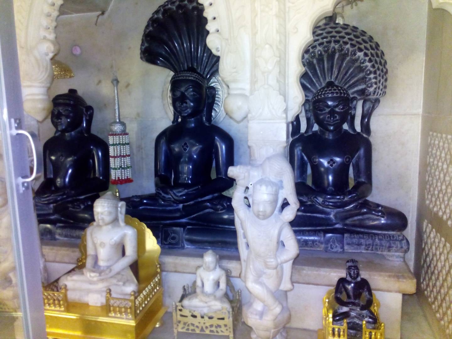 Shri Parshvnath Digamber Jain Mandir, Pidaruwa, District - Sagar (Madhya Pradesh) thumbnail 5