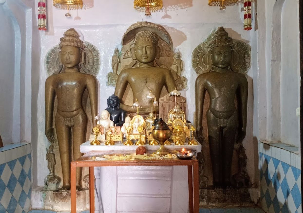 Shri 1008 Digamber Jain Atishaya Kshetra Pajnari Ji, Pajnari, District - Sagar (M.P.) image 4