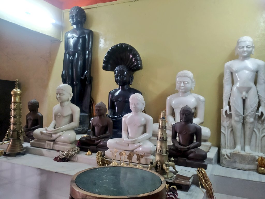 Shri Chintamani Parshvnath Digamber Jain Mandir, Deori, District - Sagar (Madhya Pradesh) thumbnail 3