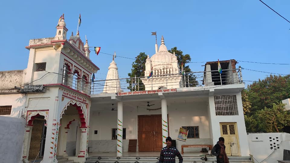 Shri Panchbalyati Tirthankar Digambar Jain Mandir, Kunwarpur, District - Panna (M.P.) image 7