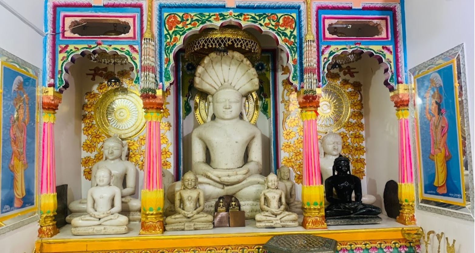 Shri 1008 Adinath Digamber Jain Bada Mandir, Qila Road, Sarafa Bazar, Mandsaur (M.P.) image 2