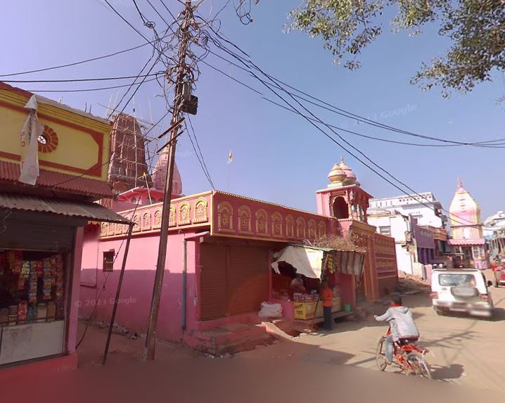 Shri Chandraprabhu Digamber Jain Beech Ka Mandir, Sanichri Road, Rahatgarh, District - Sagar (M.P.) image 1