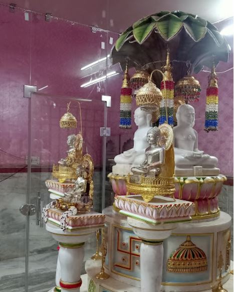 Shri 1008 Sambhavnath Digamber Jain Chaitalaya, Rahatgarh, District - Sagar (M.P.) image 3