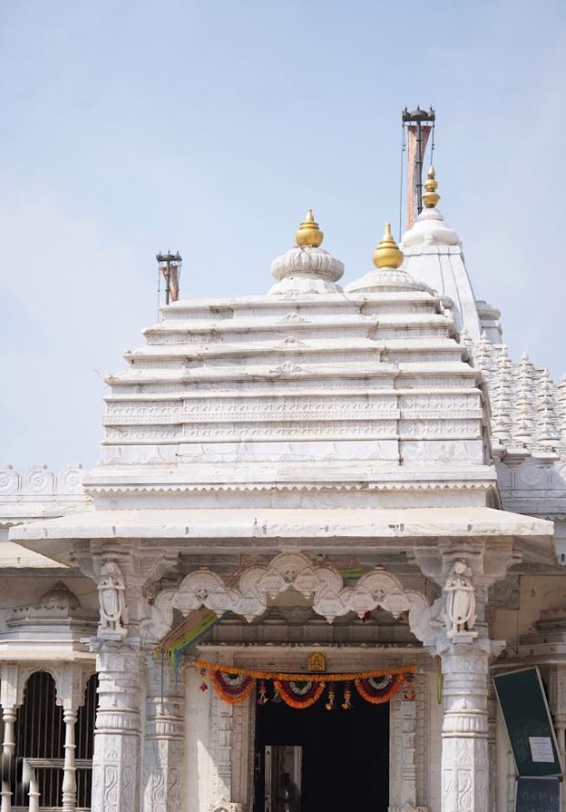 Shri Kamitpuran Parshvnath Shwetamber Jain Tirth, Unhel, District - Ujjain (M.P.) image 5