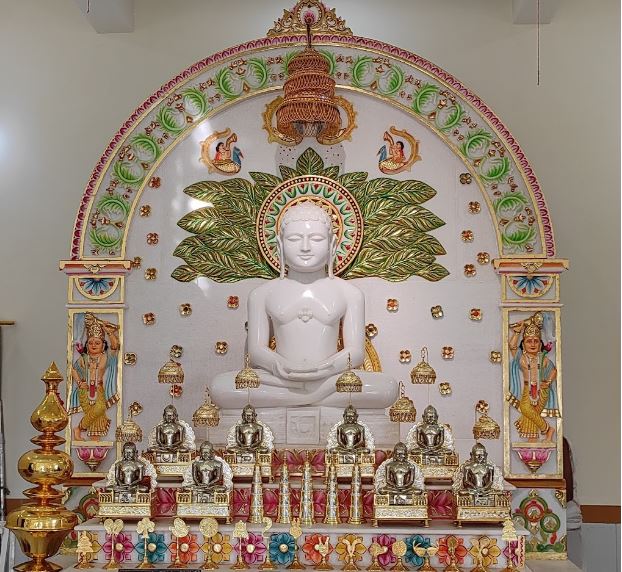 Shri 1008 Shantinath Digamber Jain Mandir, LN City, Opposite Gandhi Nagar, Indore (M.P.) image 5