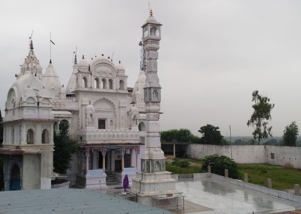 Shri Digamber Jain Mandir, Khimlasa, District - Sagar (Madhya Pradesh) image 1