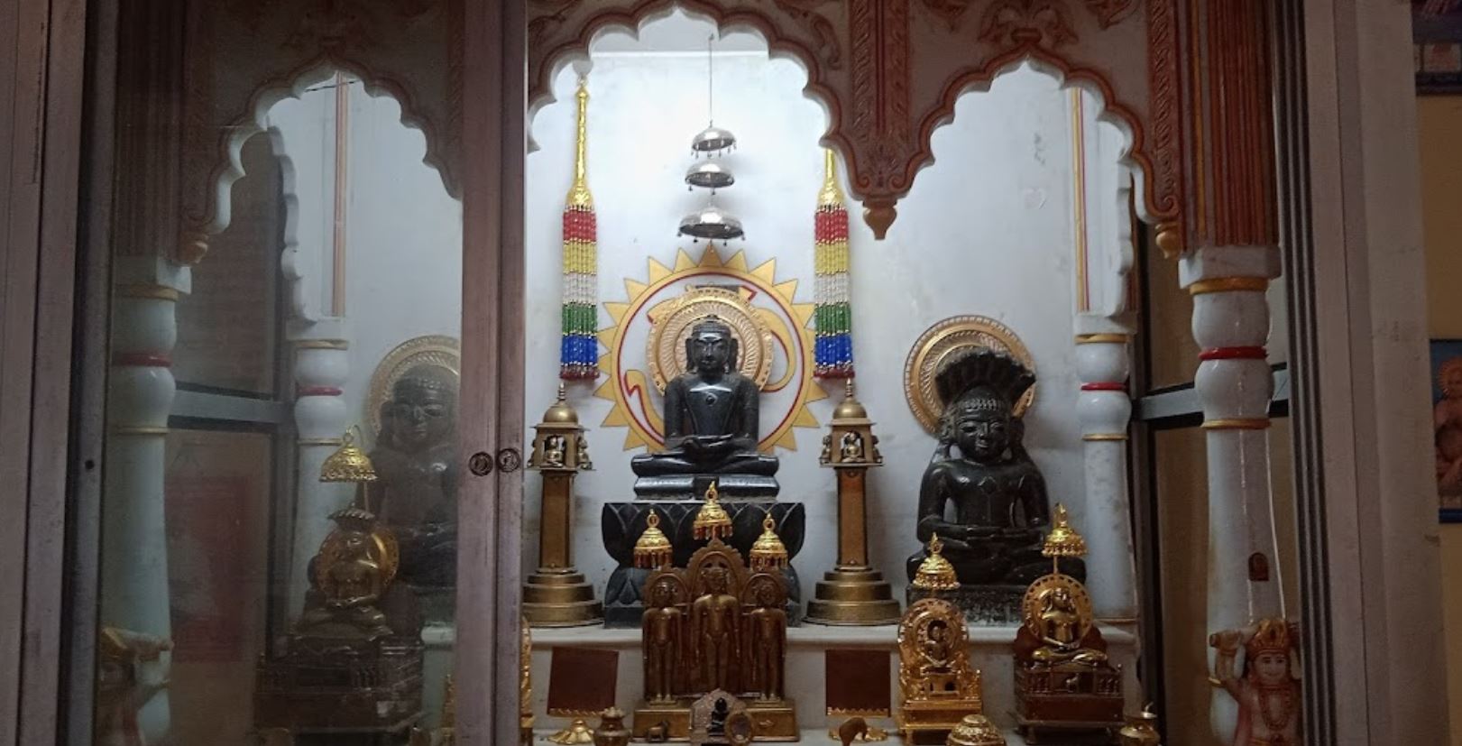 Shri Suparshvnath Digamber Jain Mandir, Bamnora Kalan, District - Chhatarpur (M.P.) image 2