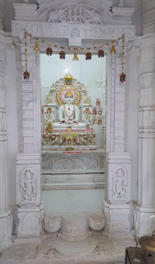 Shri Siddhchakra Vihardham and Shwetamber Jain Mandir, Panthpiplai, District - Ujjain (M.P.) image 4