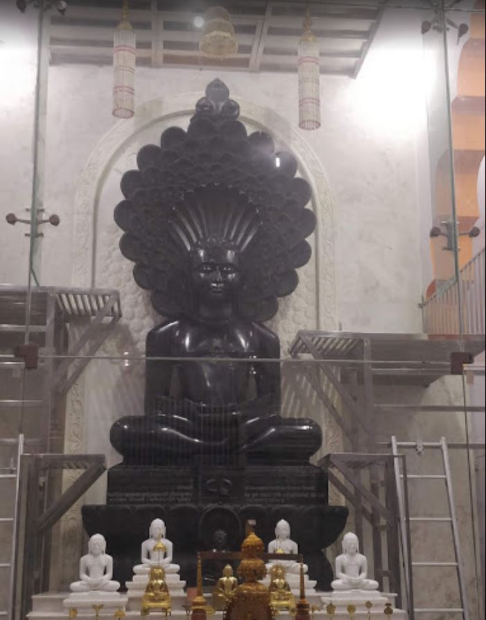 Shri 1008 Shri Parshvnath Digamber Jain Panchayati Bada Mandir Ji, Bhagwan, District - Chhatarpur (M.P.) image 7