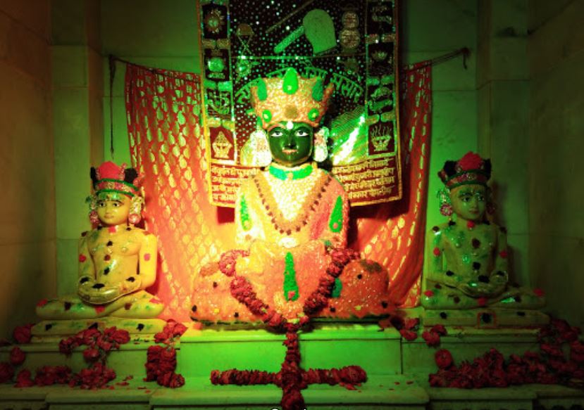 Shri Shwetamber Jain Mandir, Jhaknawada, District - Jhabua (M.P.) image 1