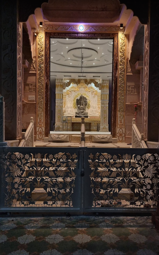 Shri 1008 Parshvnath Digamber Jain Mandir, Chotti Bazar, Chaurai, District - Chhindwara (M.P.) main image
