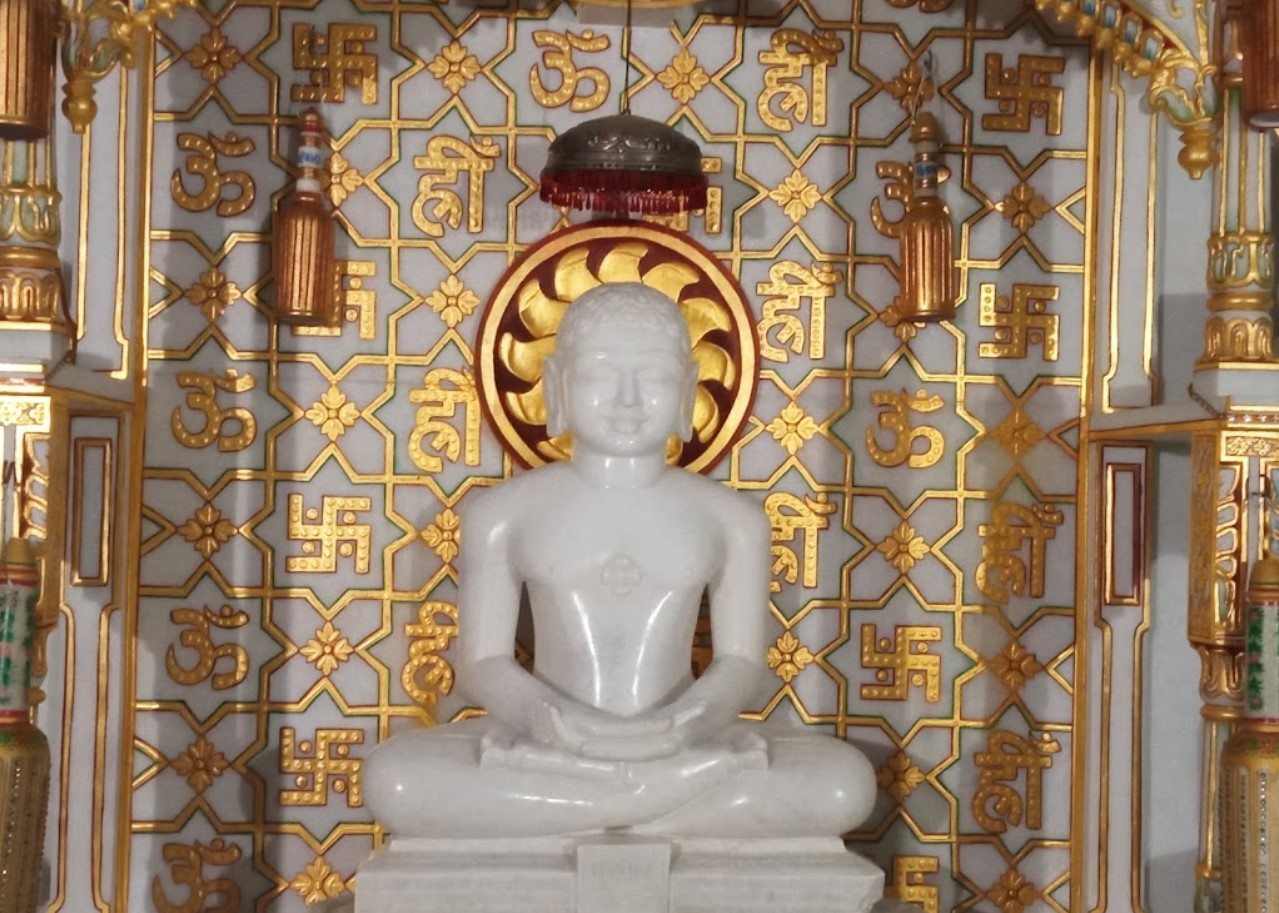 Shri Digamber Jain Mandir and Dharmshala, Kund Kund Nagar, Sonagiri, Sinawal, District - Datia (M.P.) image 2