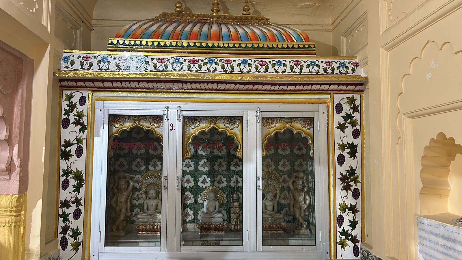 1008 Shri Manhardev Shantinath Digamber Jain Mandir, Talhati Mandir No. 8, Bhattarakji Kothi, Sonagiri, Sinawal, District - Datia (M.P.) image 10