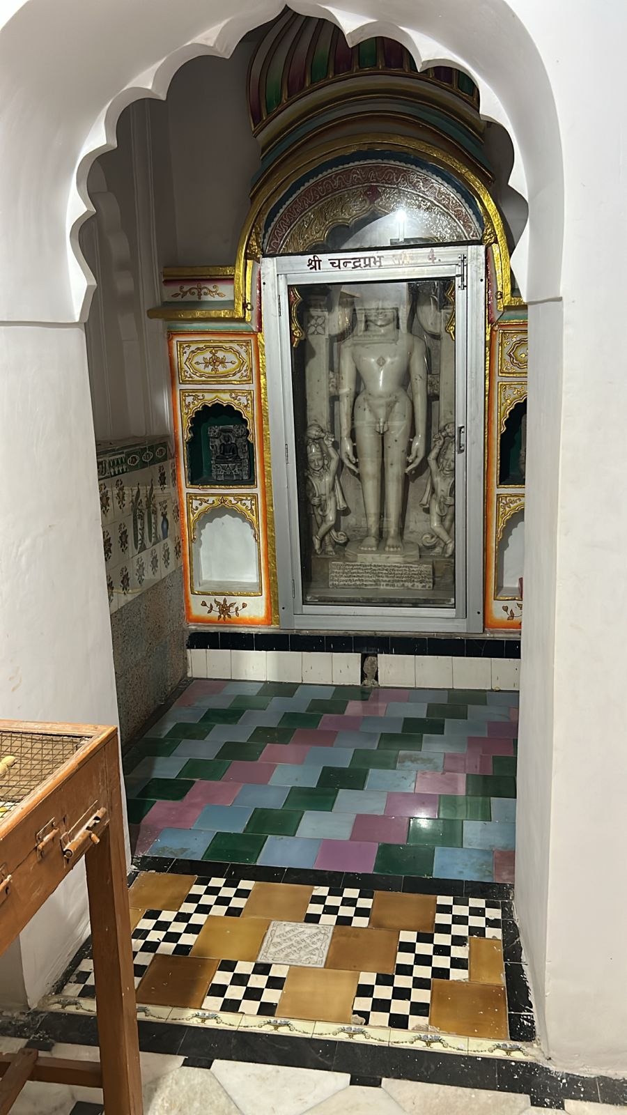 1008 Shri Manhardev Shantinath Digamber Jain Mandir, Talhati Mandir No. 8, Bhattarakji Kothi, Sonagiri, Sinawal, District - Datia (M.P.) image 12