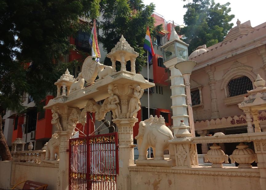Shri 1008 Shantinath Digamber Jain Mandir, Usmanpura, Ahmedabad (Gujarat) image 4