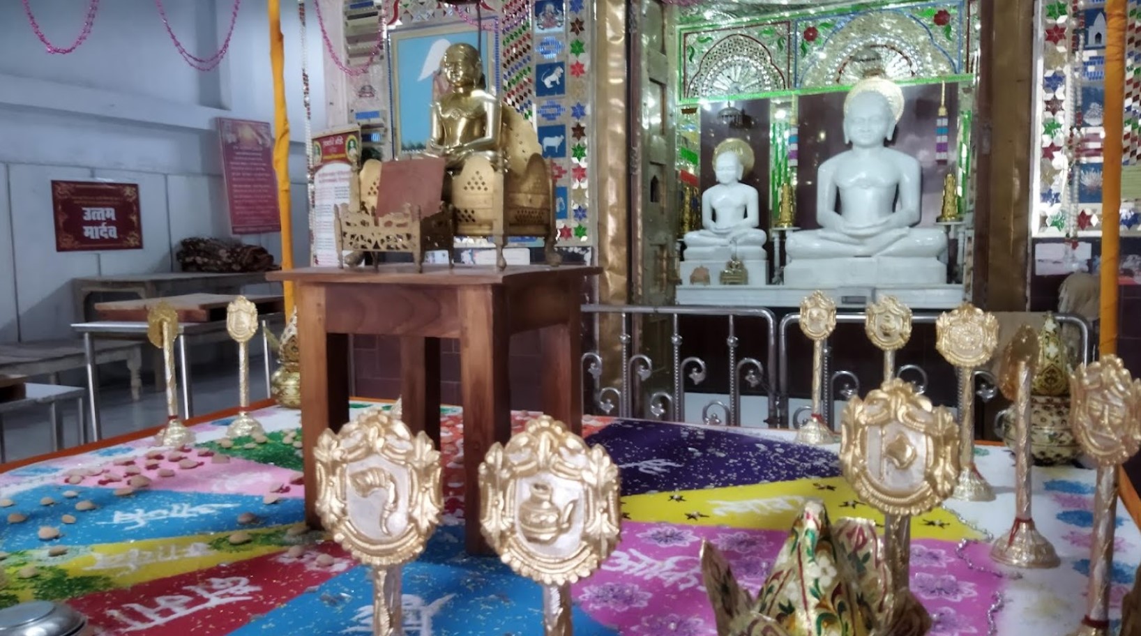 Shri 1008 Mahaveer Digamber Jain Mandir, Brahmin Colony,  Tikamgarh (M.P.) image 2