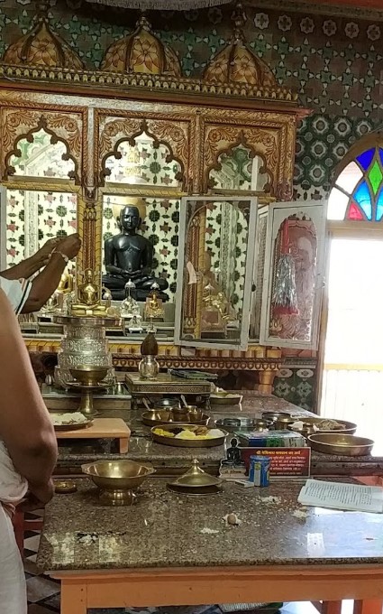 Shri 1008 Bhagwan Neminath Jinalaya, Keshavganj, Laxmipura, Sagar (M.P.) thumbnail 4