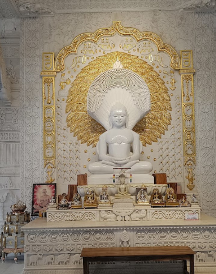 Shri 1008 Parshvnath Digamber Jain Panchayati Mandir, Shahpura (Bhitoni), District - Jabalpur (M.P.) thumbnail 2