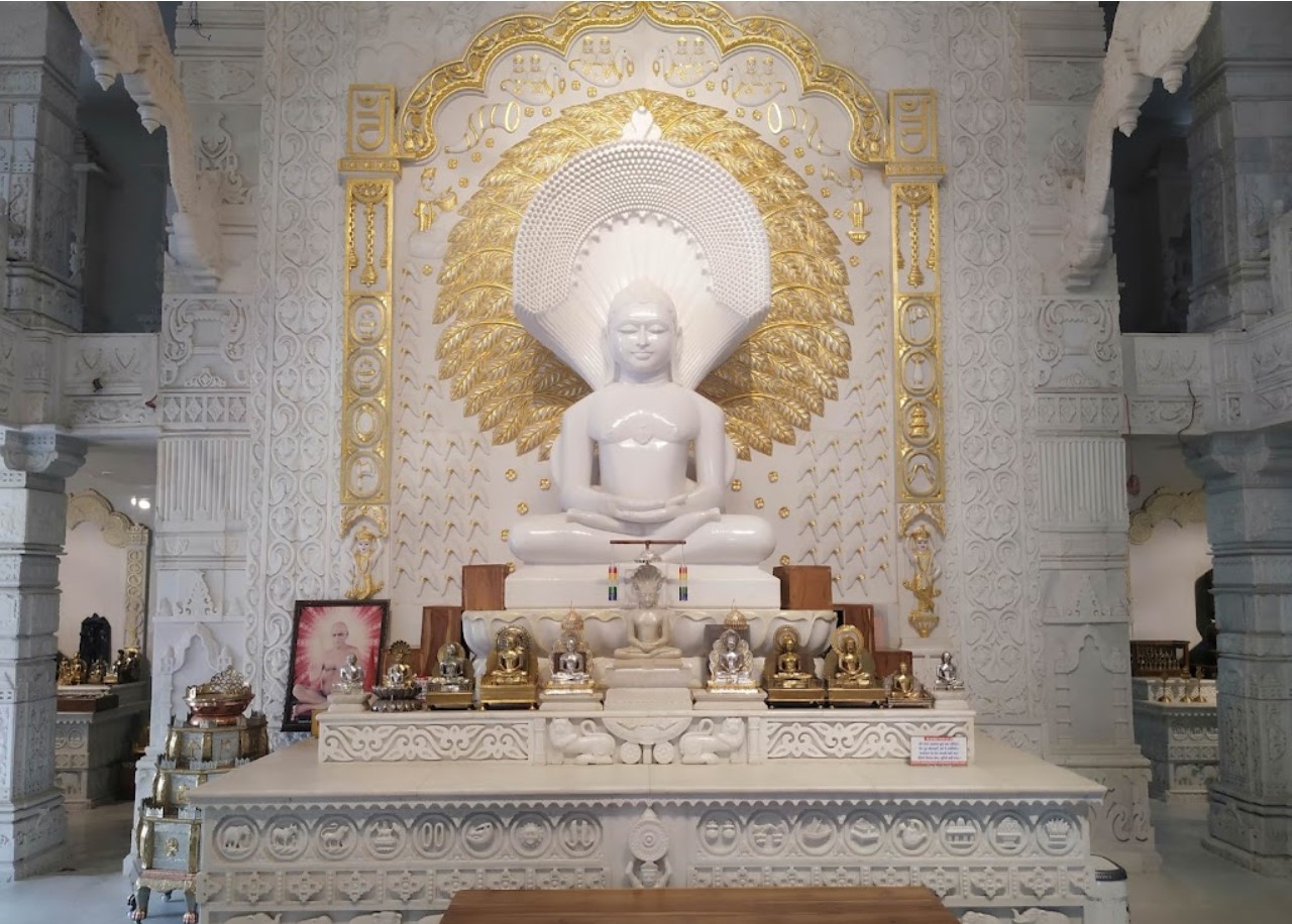 Shri 1008 Parshvnath Digamber Jain Panchayati Mandir, Shahpura (Bhitoni), District - Jabalpur (M.P.) thumbnail 5