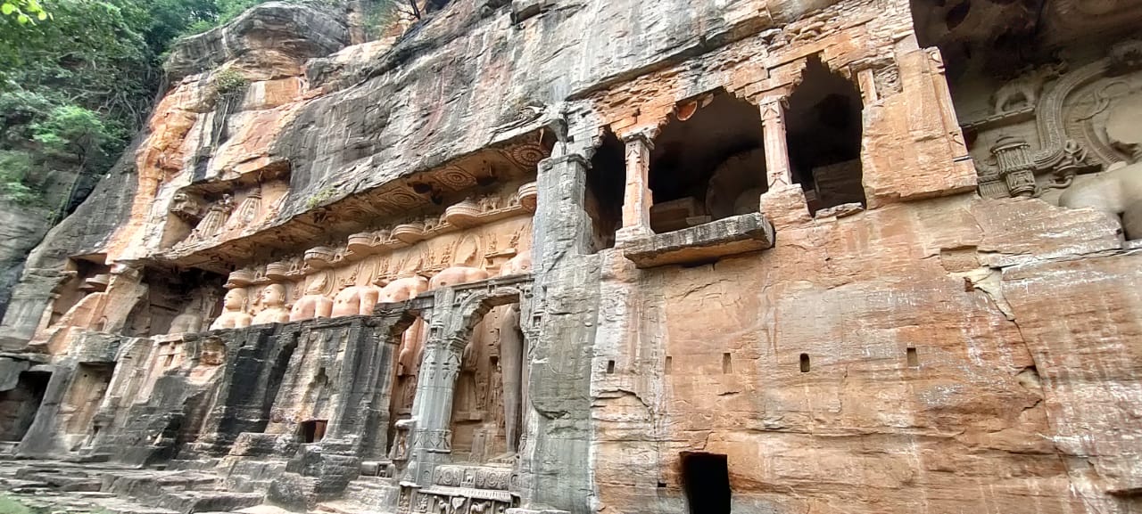 Shri Digamber Jain Siddh Kshetra Gopachal Parvat, Phoolbagh Road, Lashkar, Gwalior (M.P.) thumbnail 6
