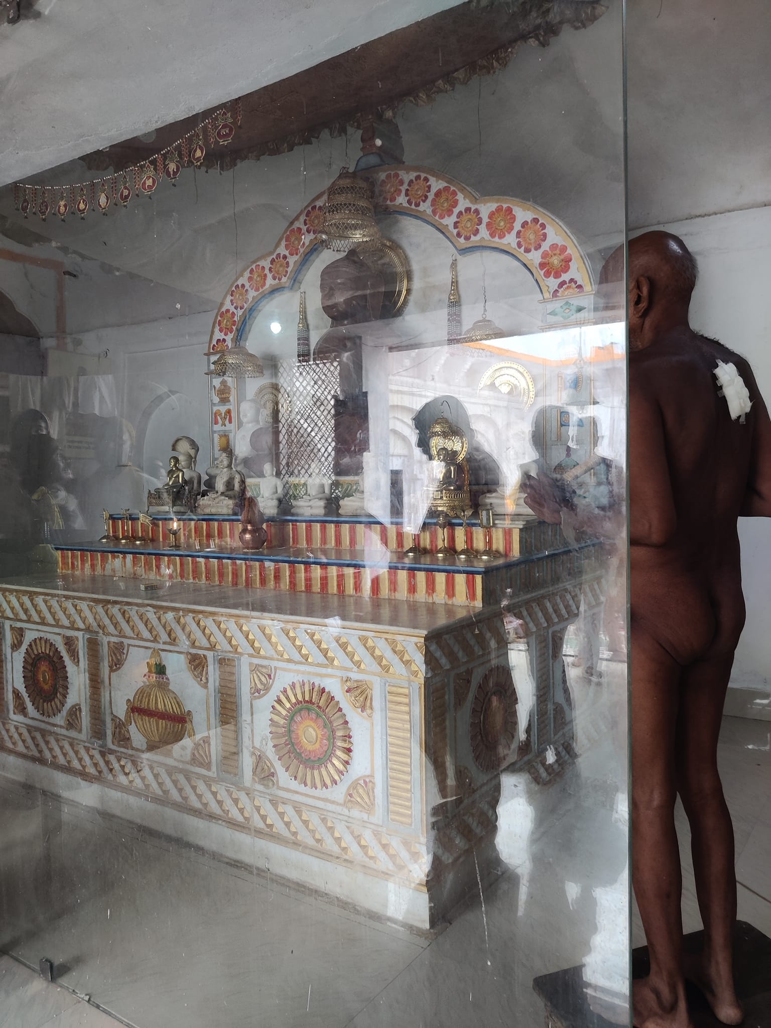 Shri 1008 Digamber Jain Mandir, Kakarhati, District - Panna (M.P.) image 3