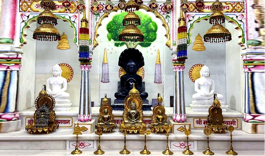 Shri 1008 Parshvnath Digamber Jain Mandir, Akya, District - Mandsaur (M.P.) image 1