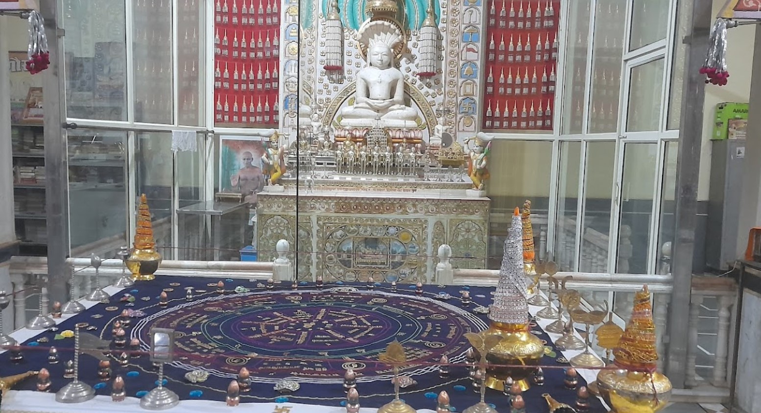 Shri 1008 Parshvnath Digamber Jain Mandir Atishaya Kshetra, Bhonrasa, District - Vidisha (M.P.) image 2