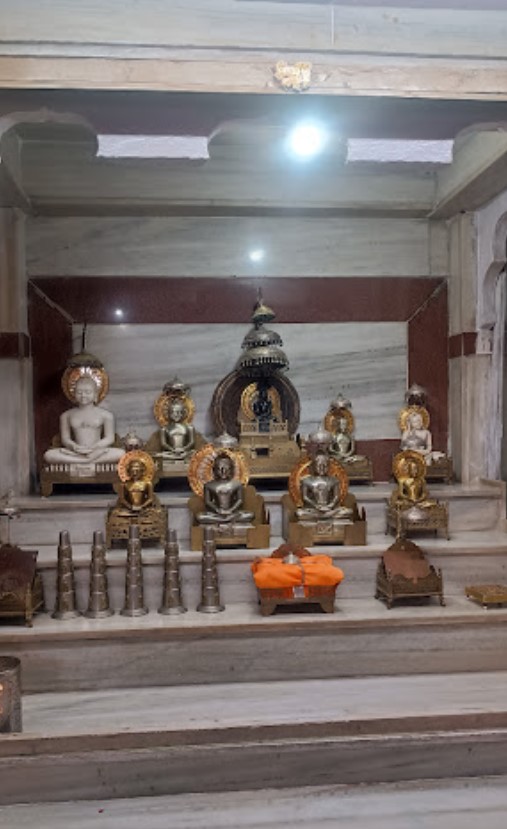 Shri 1008 Parshvnath Digamber Jain Mandir, Dhamanda, District - Sehore (M.P.) thumbnail 2