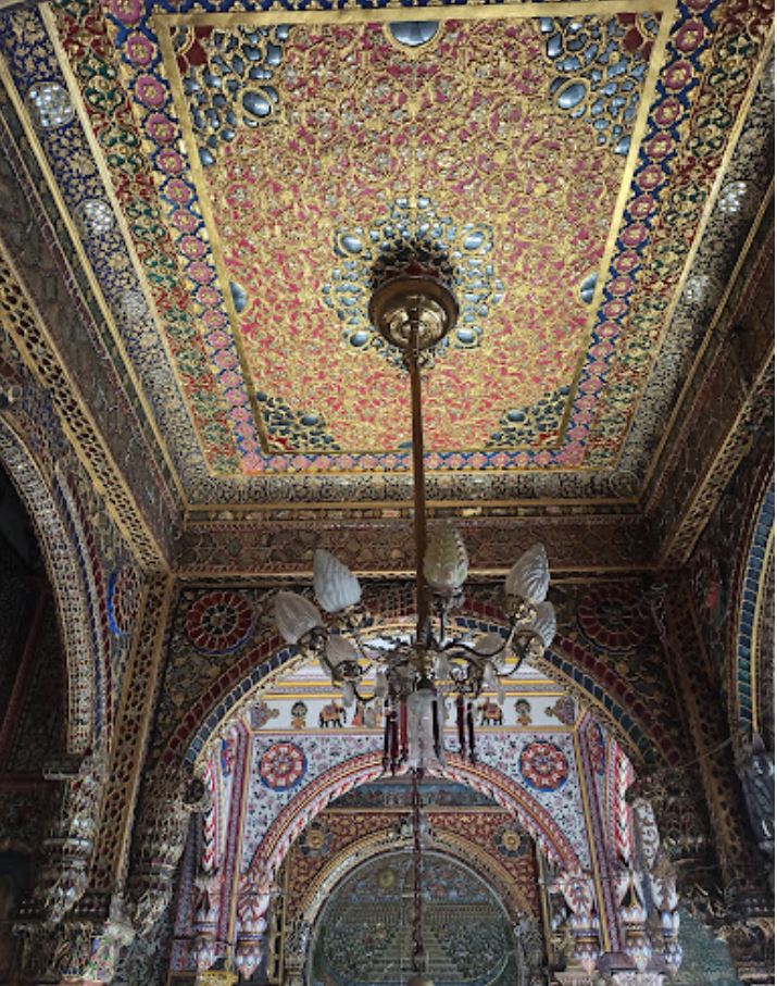 Shri Chintamani Parshvnath Shwetamber Jain Mandir, Daulat Ganj, Sarafa Bazar, Gwalior (M.P.) image 3
