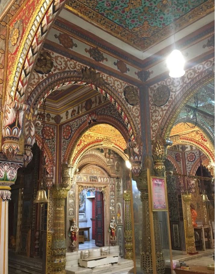 Shri Chintamani Parshvnath Shwetamber Jain Mandir, Daulat Ganj, Sarafa Bazar, Gwalior (M.P.) image 4