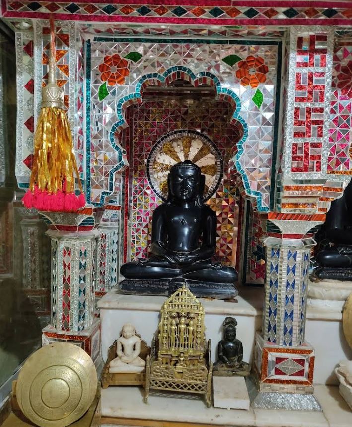 Shri 1008 Parshvnath Digamber Jain Mandir, Malhar Garh, District - Ashoknagar (M.P.) image 6