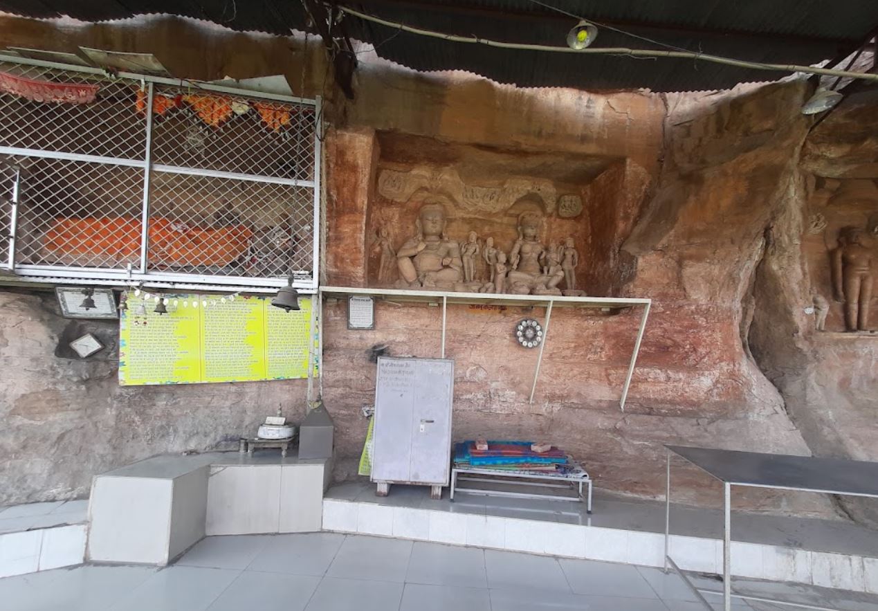 Shri Mata Trishala Atishaya Kshetra Digamber Jain Mandir, Trishalagiri, Gwalior Fort, Gwalior (M.P.) image 8