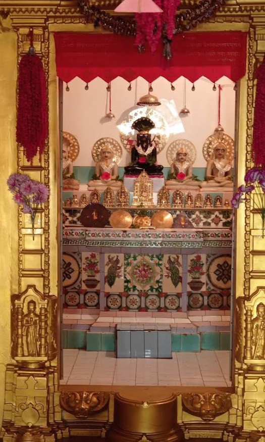 Shri Shankeshwar Parshvnath Jain Shwetamber Mandir, Lohar Patti, Manawar, District - Dhar (M.P.) image 1