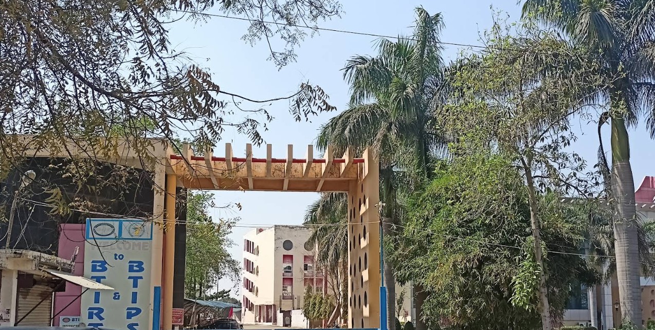 Shantinath Dham, Shri 1008 Shantinath Digamber Jain Jinalaya, Sironja, District - Sagar (M.P.) image 4