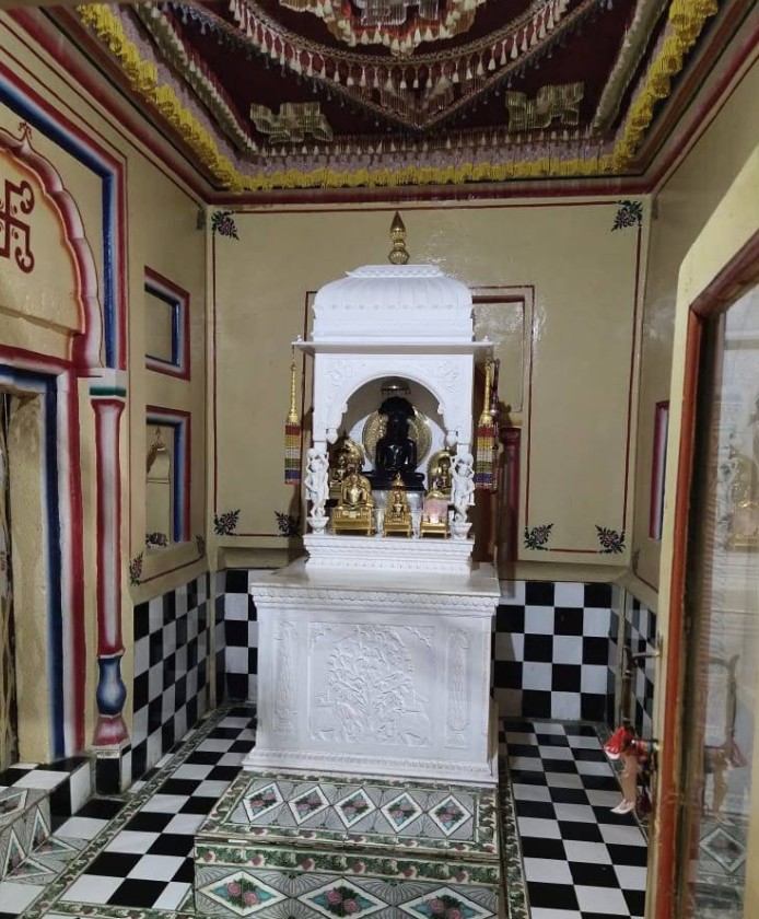Shri Digamber Jain Mandir, Shahpur, Ganeshganj, District - Damoh (M.P.) thumbnail 4