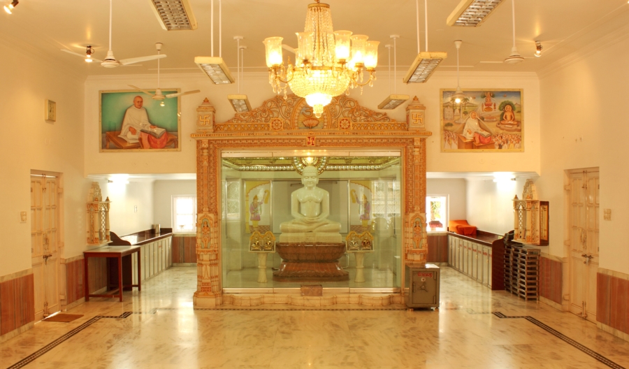 Shri Simandhar Swami Digamber Jain Mandir, Swami Vivekanand Road, Borivali West, District-Mumbai Suburban (Maharashtra) main image
