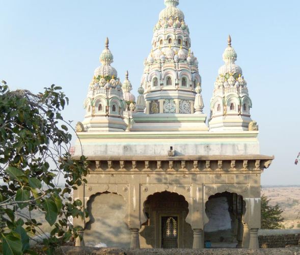 Shri Digamber Jain Siddha Kshetra Kunthalgiri, Yasawandi, District – Osmanabad (Maharashtra) image 4