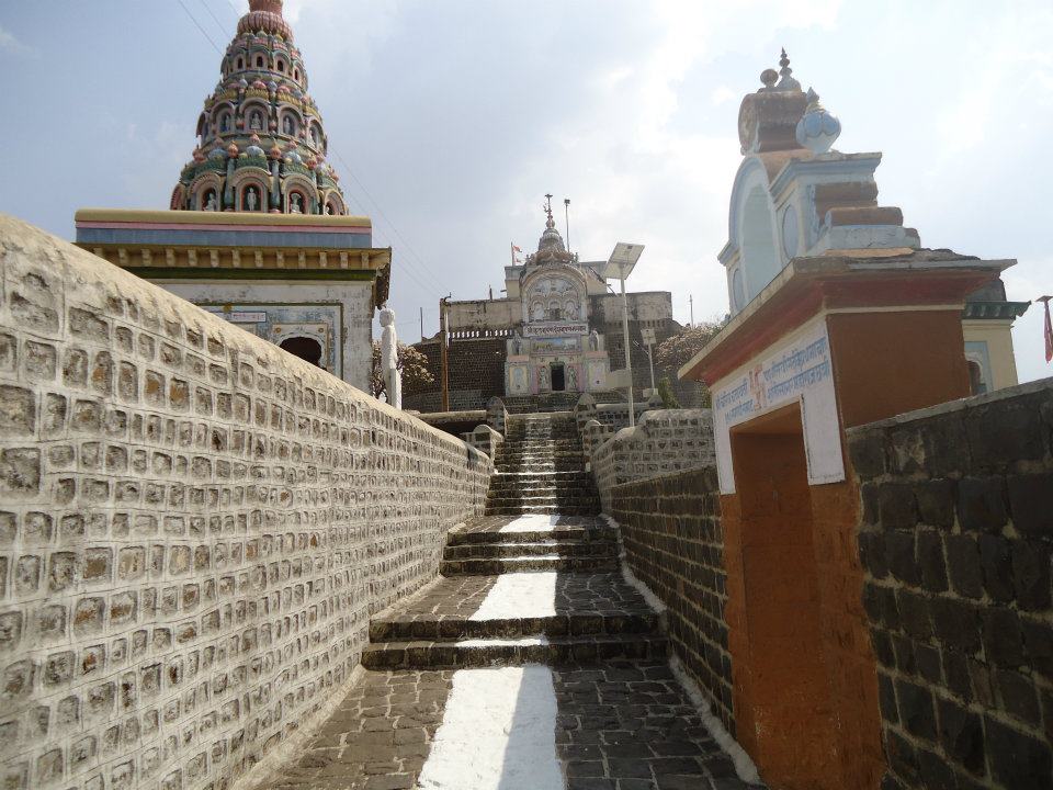 Shri Digamber Jain Siddha Kshetra Kunthalgiri, Yasawandi, District – Osmanabad (Maharashtra) image 8