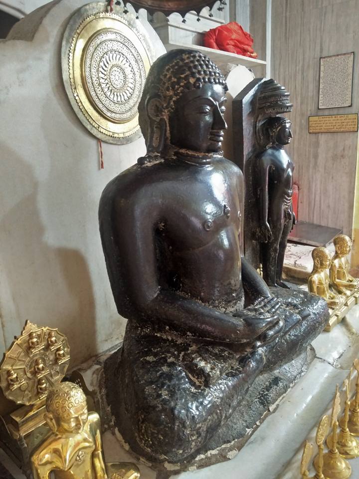 1008 Shri Neminath Digamber Jain Mandir Atishaya Kshetra, Main Road, Borgaon Manju, District. – Akola (Maharashtra) thumbnail 6